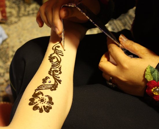 Wow Arabian Nights Tours Desert Safari Program with BBQ Dinner - Tanoura, Belly Dance, and Fire Acrobat: The Show Flow